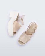 Beige Melissa Pose - Image 4