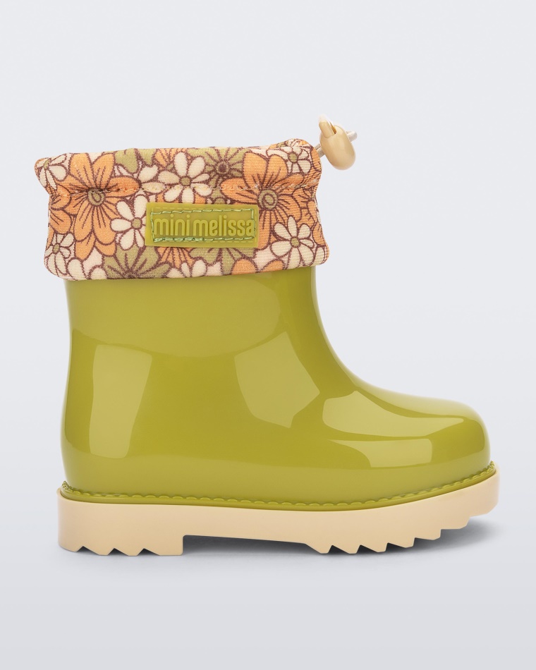 melissa_mini_rain_boot_baby_green.jpg Melissa Mini Rain Boot Baby Green - Image 1