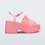 Melissa Pose Pink