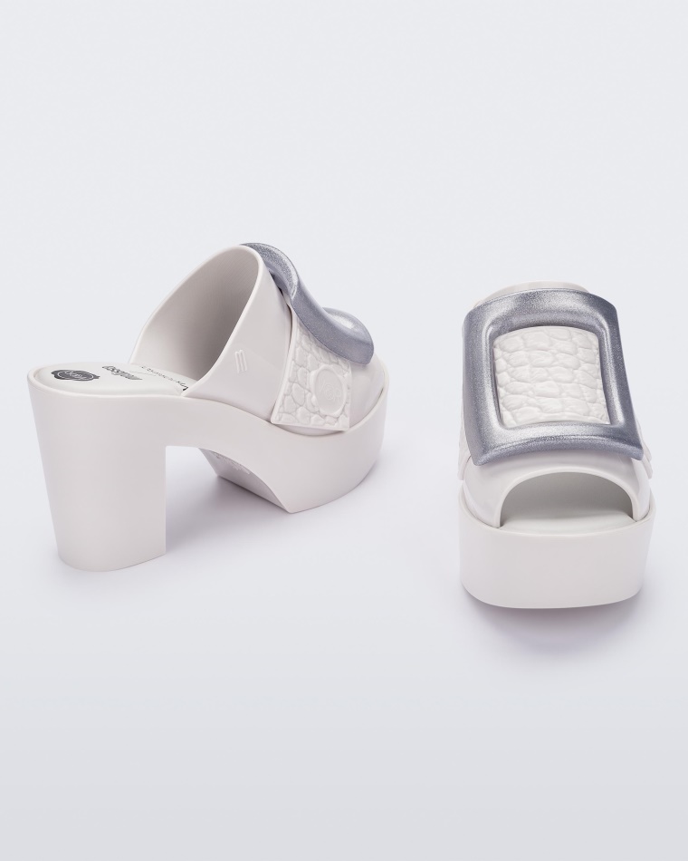 mule_buckle_up_viktor_rolf_melissa_branco.jpg Mule Buckle Up Viktor & Rolf Melissa Branco - Image 1